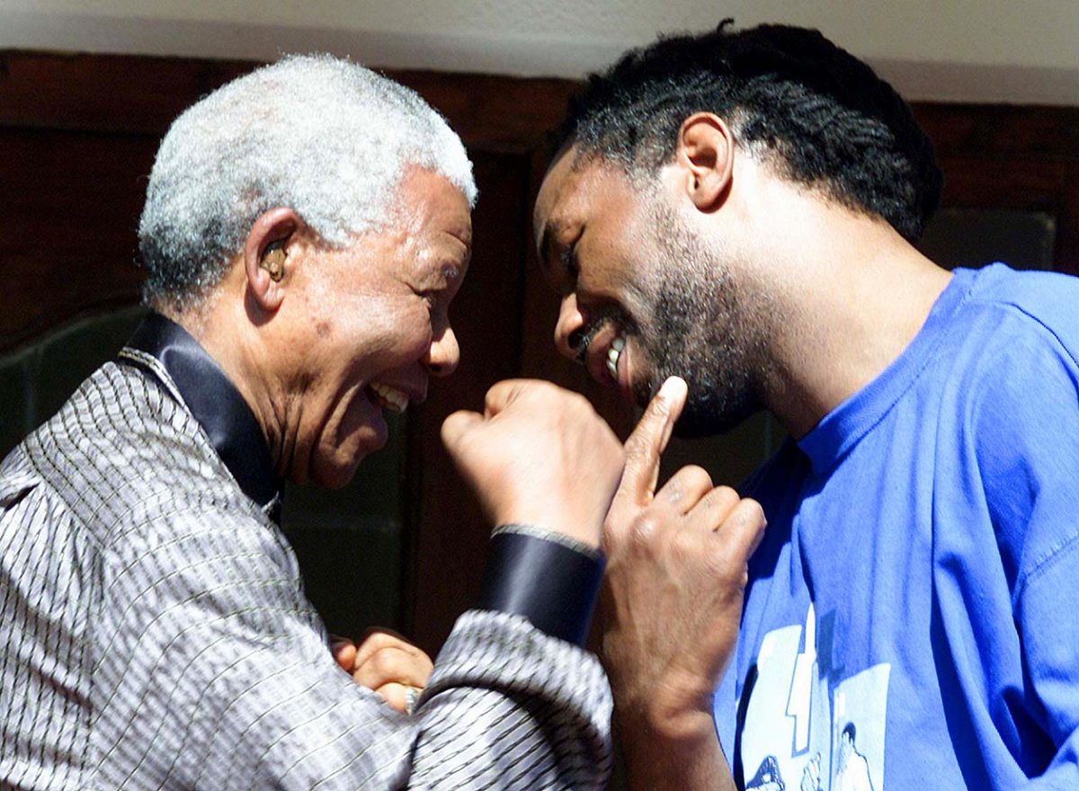 2001-Nelson-Mandela-Lennox-Lewis.jpg