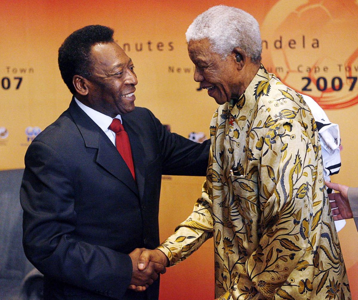 2007-Nelson-Mandela-Pele.jpg