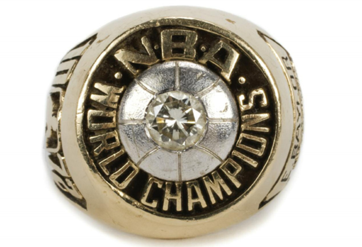 Hall of Famer Elgin Baylor set to auction championship ring