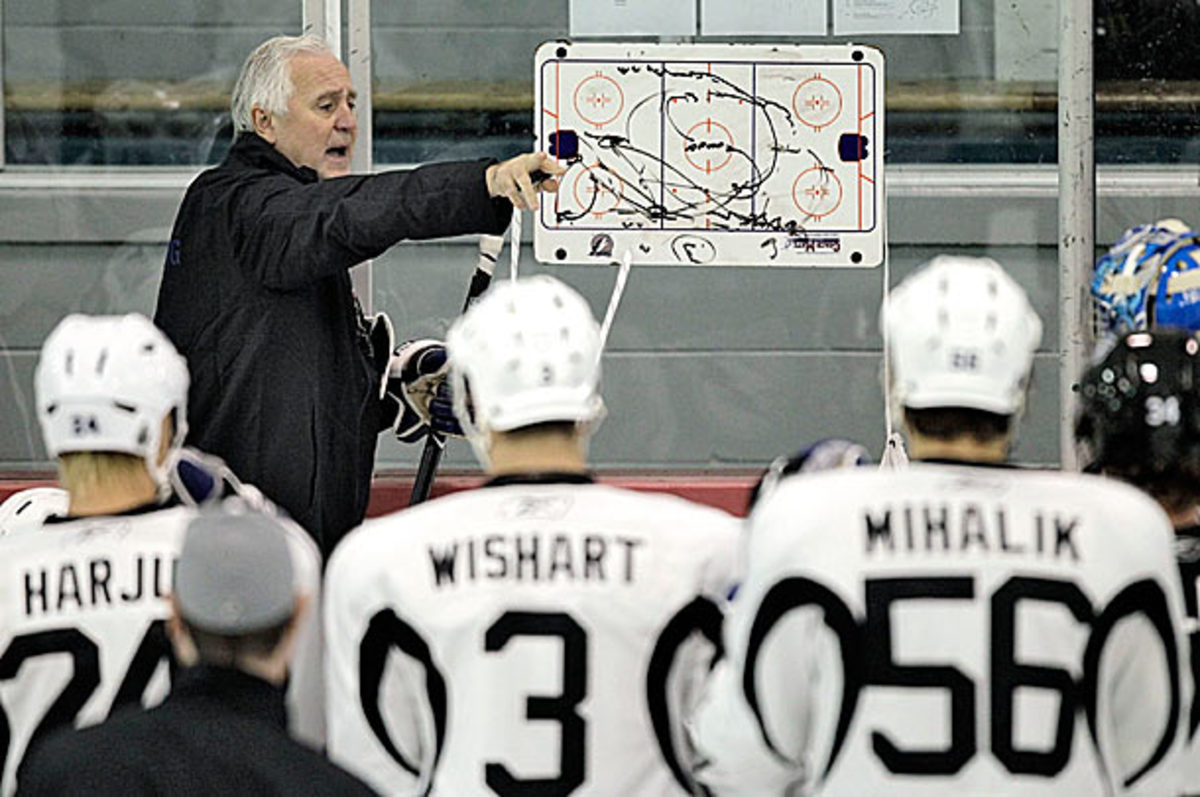 Longtime NHL assistant  ooach Wayne Fleming has died at 62.