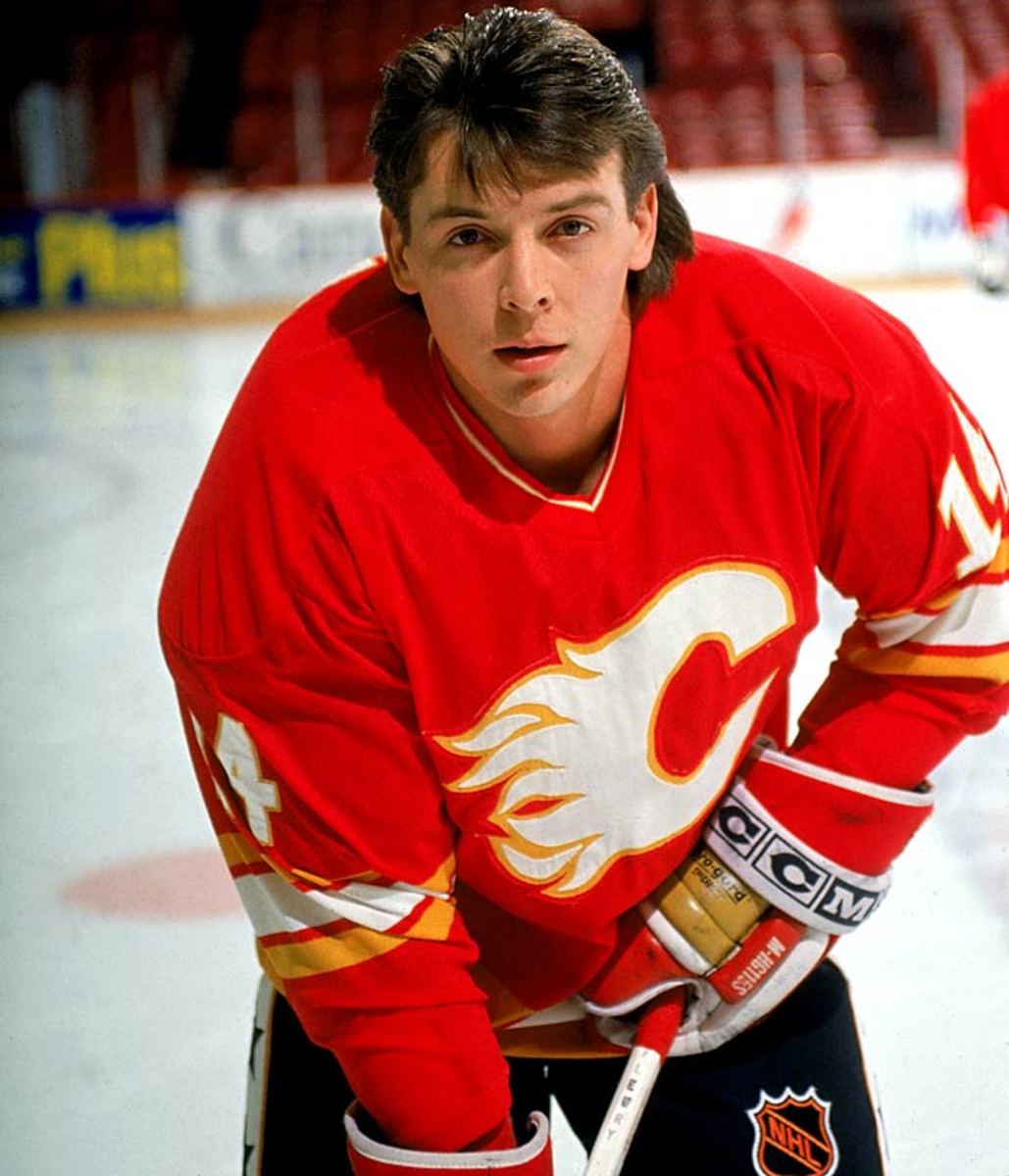 theo fleury flames jersey