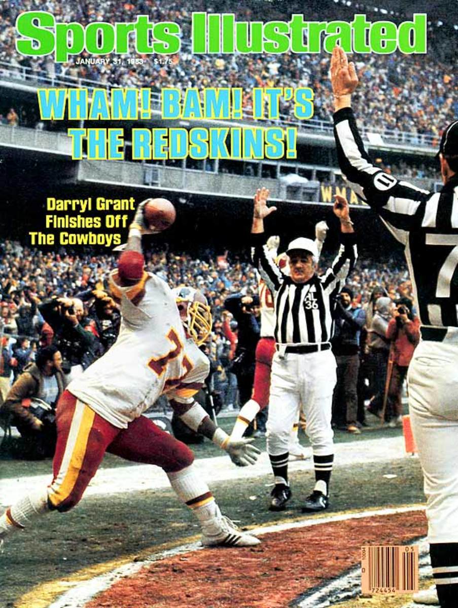 The American Football Almanac: The Official Handbook of the History and  Records of the National Football League: Riffenburgh, Beau, Thomas, Ken:  9780948403408: : Books