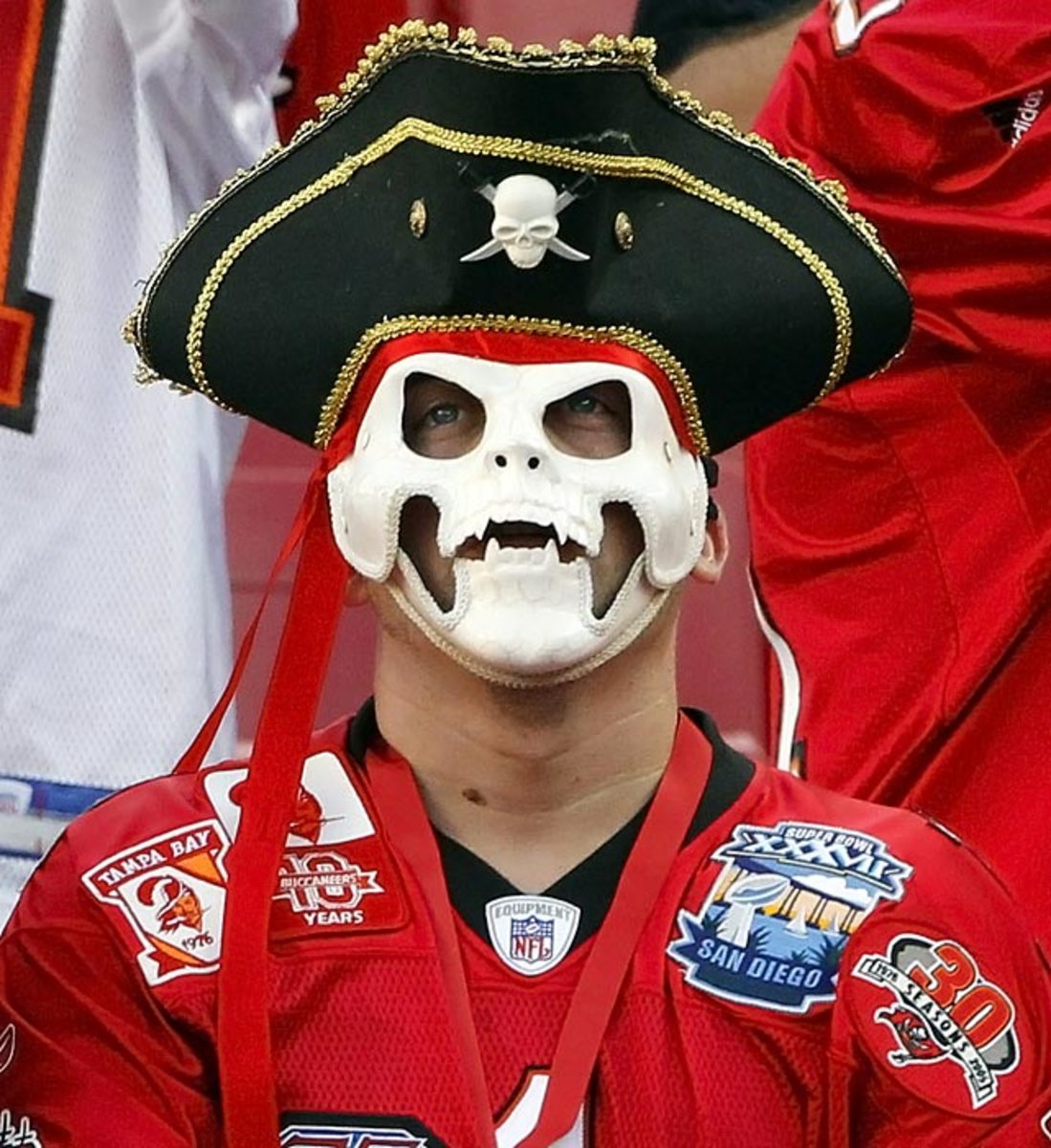 https://www.si.com/.image/t_share/MTY4MjYxMjg3MjYxMzE2Mzcz/tampa-bay-buccaneers.jpg