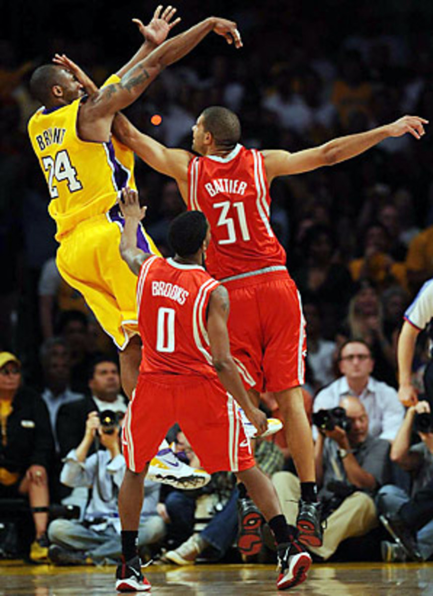 LeBron James picks Kobe Bryant as teammate in 2-on-2 vs. Michael Jordan -  Silver Screen and Roll
