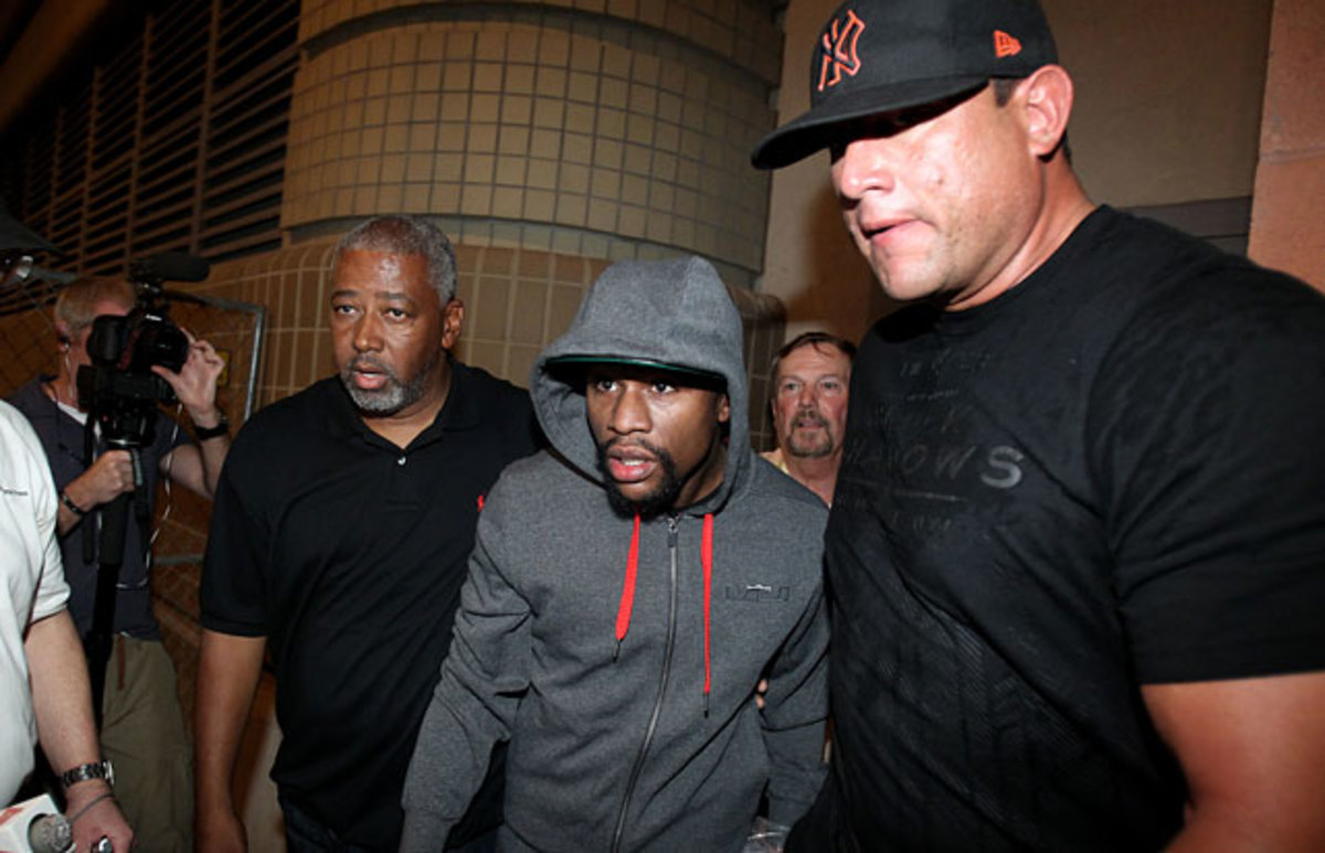 Floyd Mayweather Released From Jail - Sports Illustrated