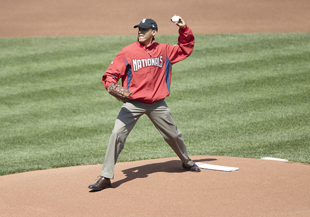 Barack Obama throws out the opening pitch