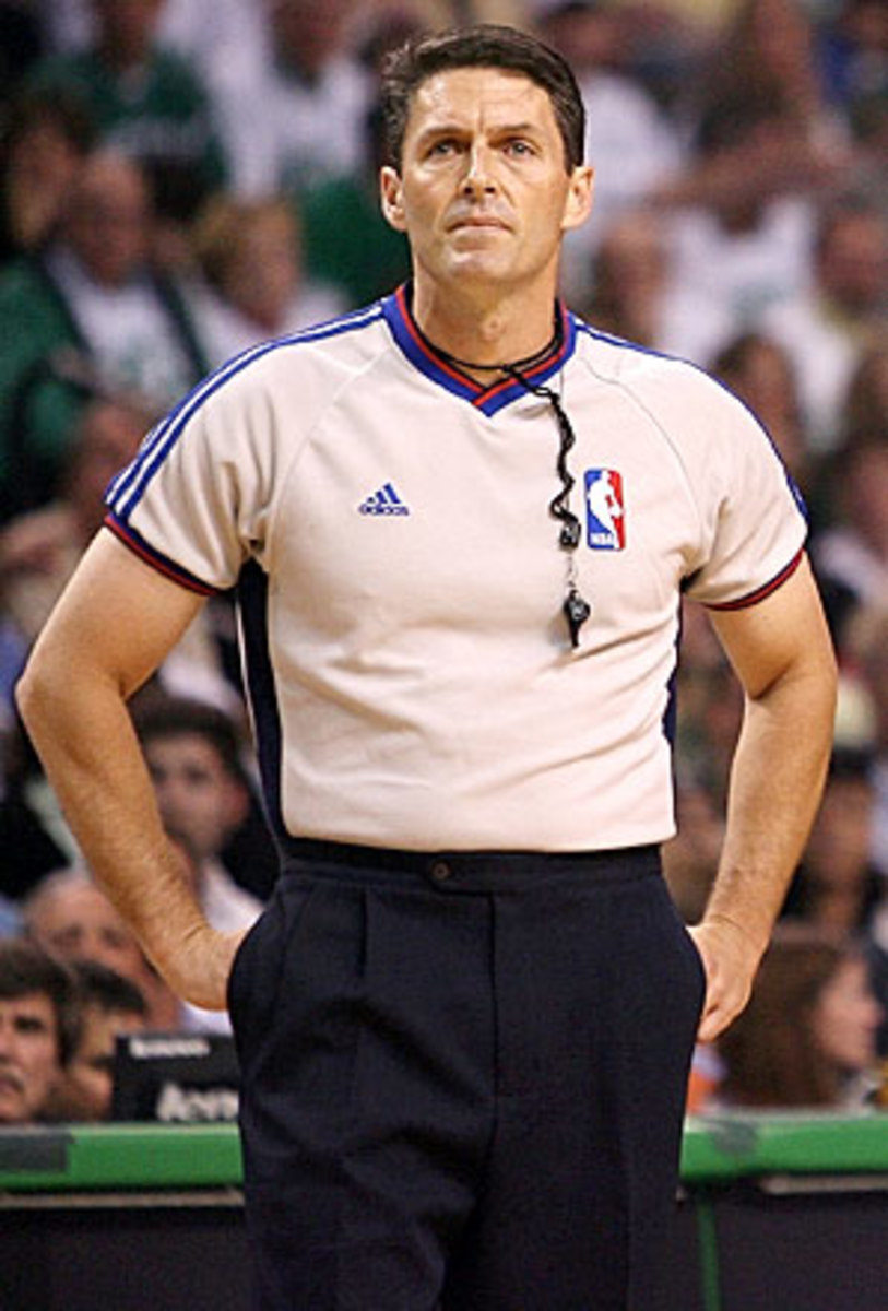 What Is NBA Referee Scott Foster's Net Worth? Taking a Closer Look at His  Salary and Other Details