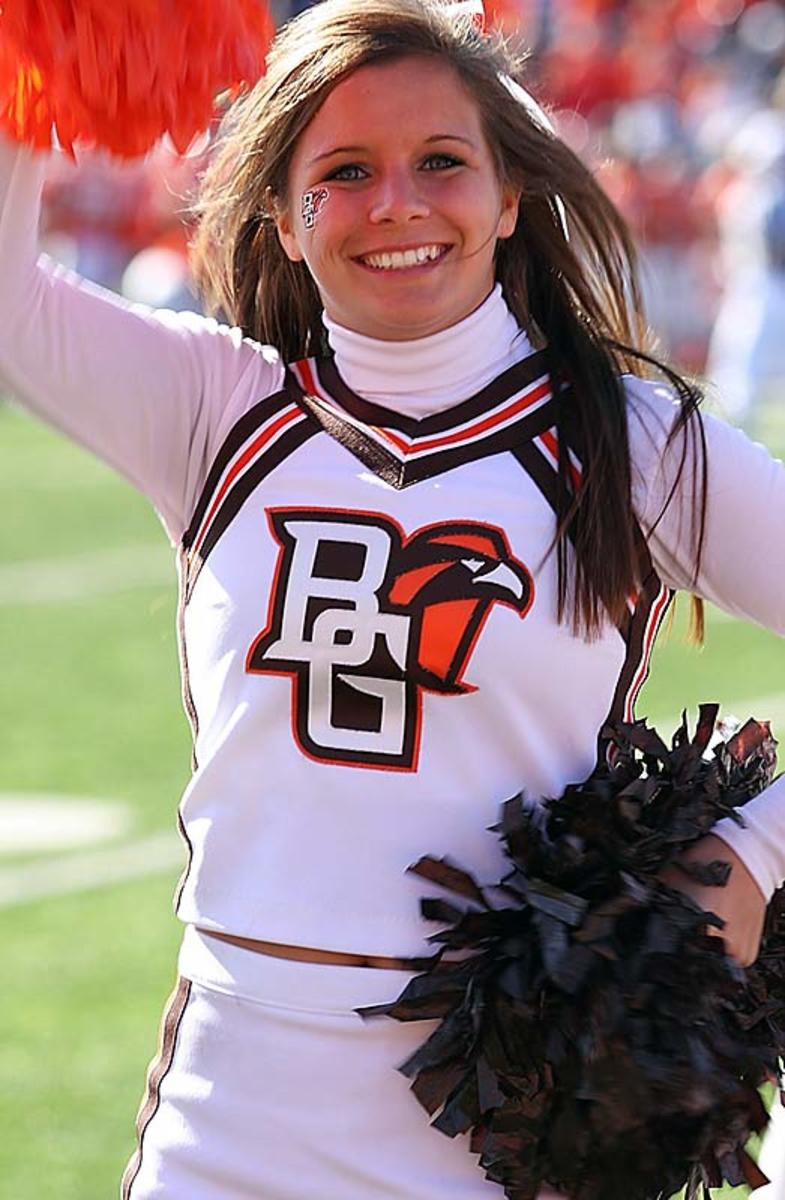 Pro Cheerleader Heaven: Check Out Cincinnati Bengals Cheerleader Lauren in  Sports Illustrated