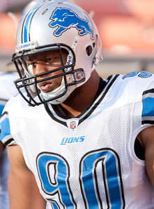 Ndamukong Suh makes embarrassing fashion faux pas with new Bucs jersey