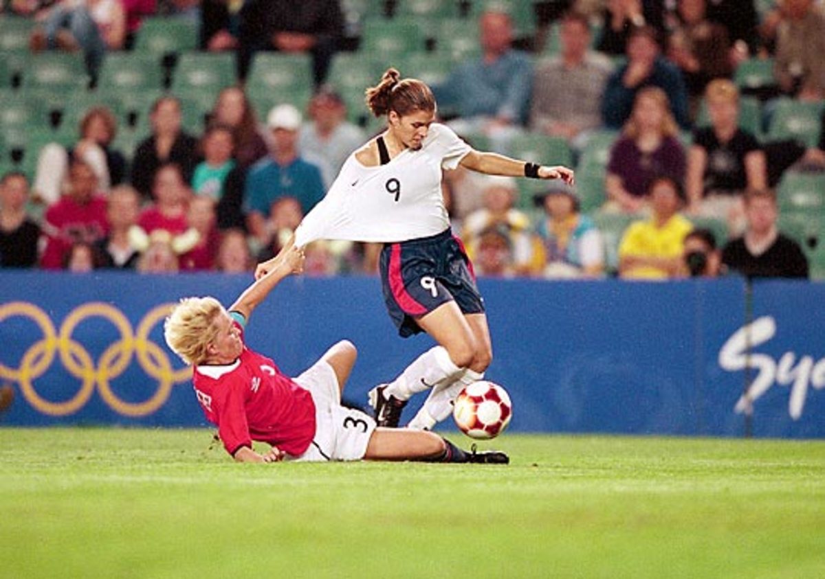 mia hamm  Blast From the 90s Past