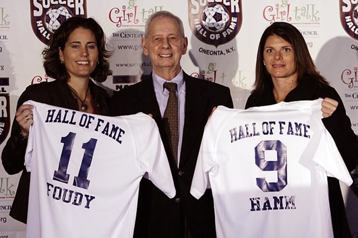 Classic Photos of Mia Hamm - Sports Illustrated