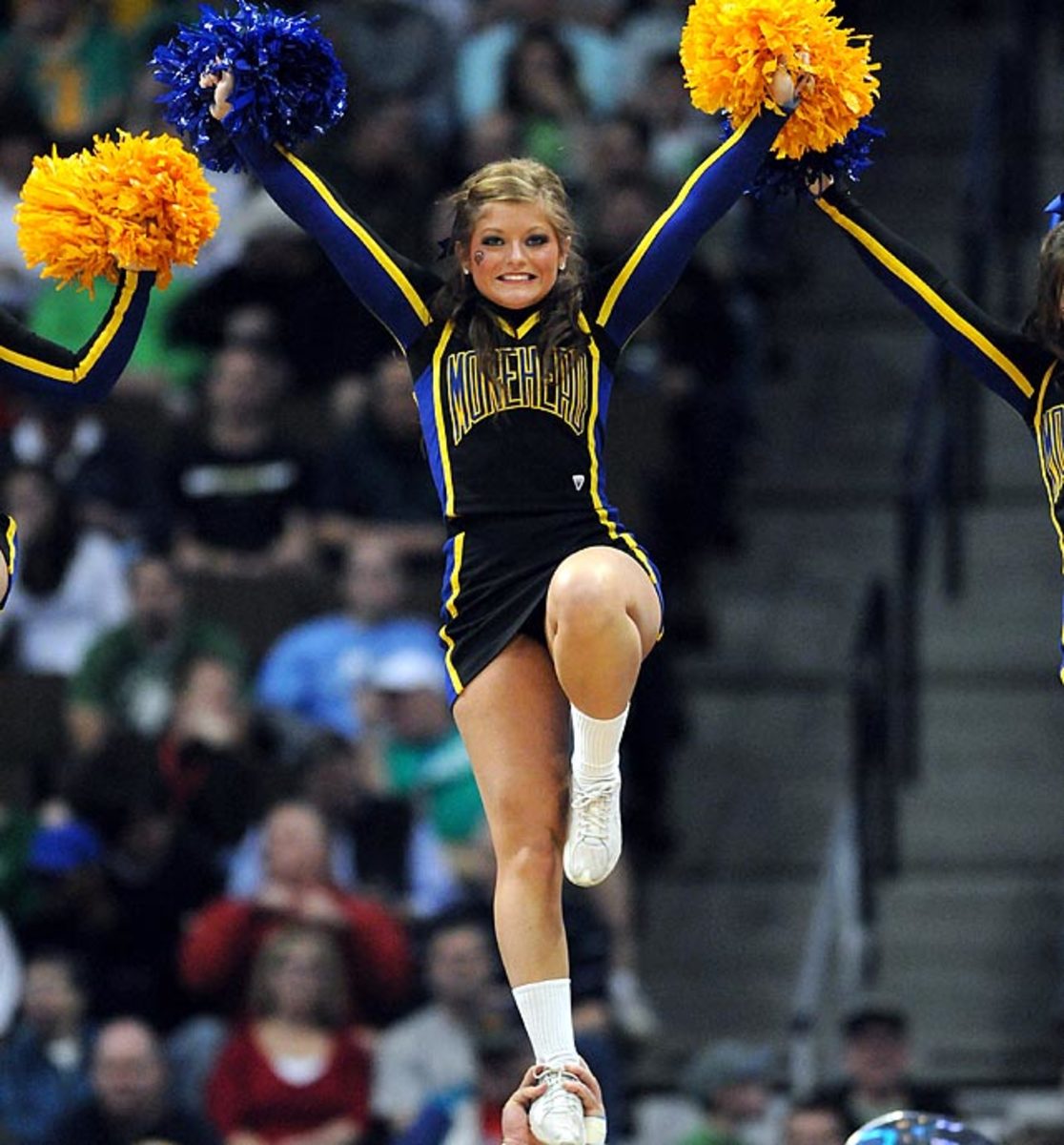 morehead-state-cheerleaders%283%29.jpg