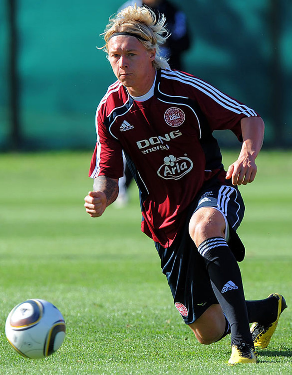 Simon Kjaer, 21