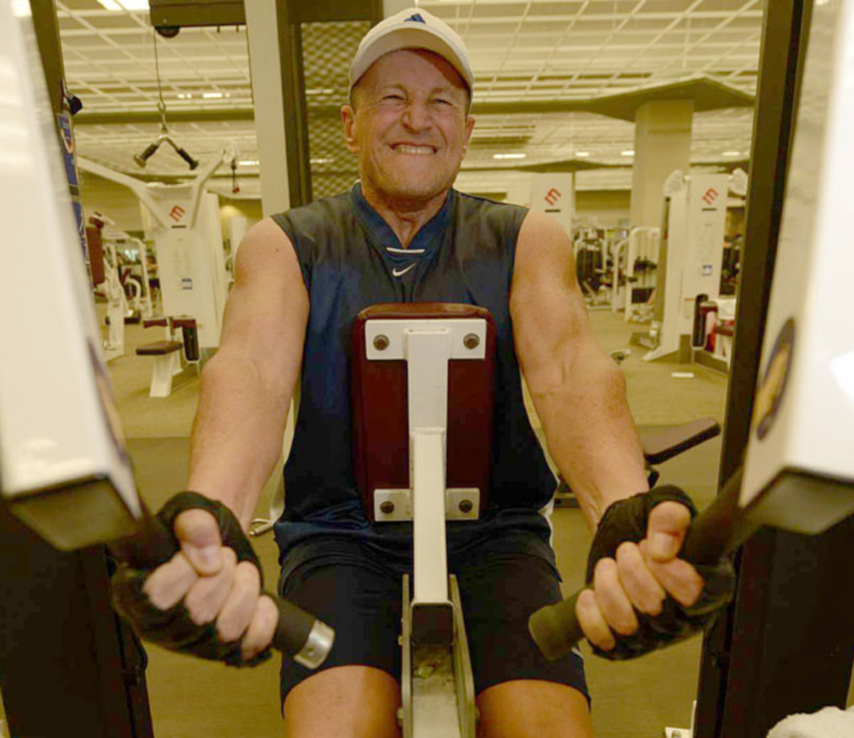 Ed Hochuli on his Physique, Cult Following & Infamous Chargers