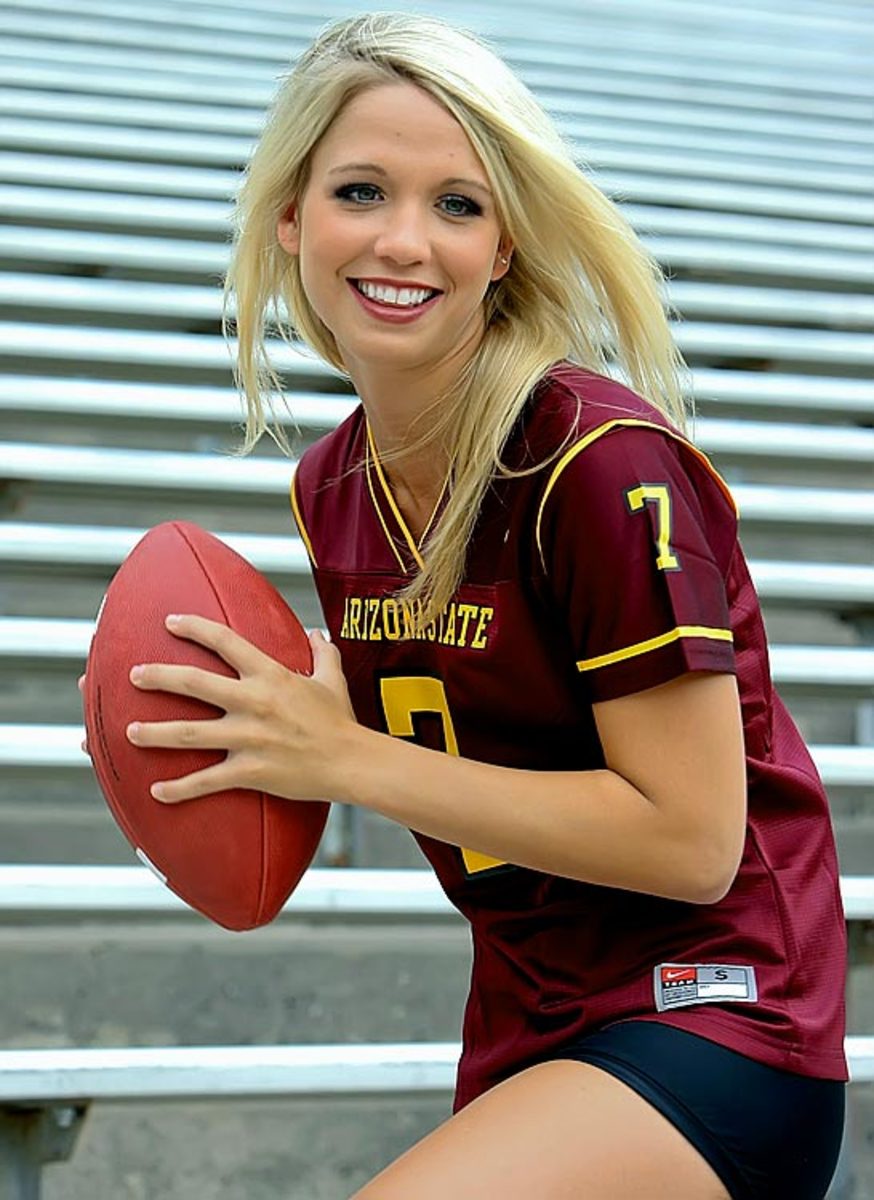 asu-cheerleader-alicia%2826%29.jpg