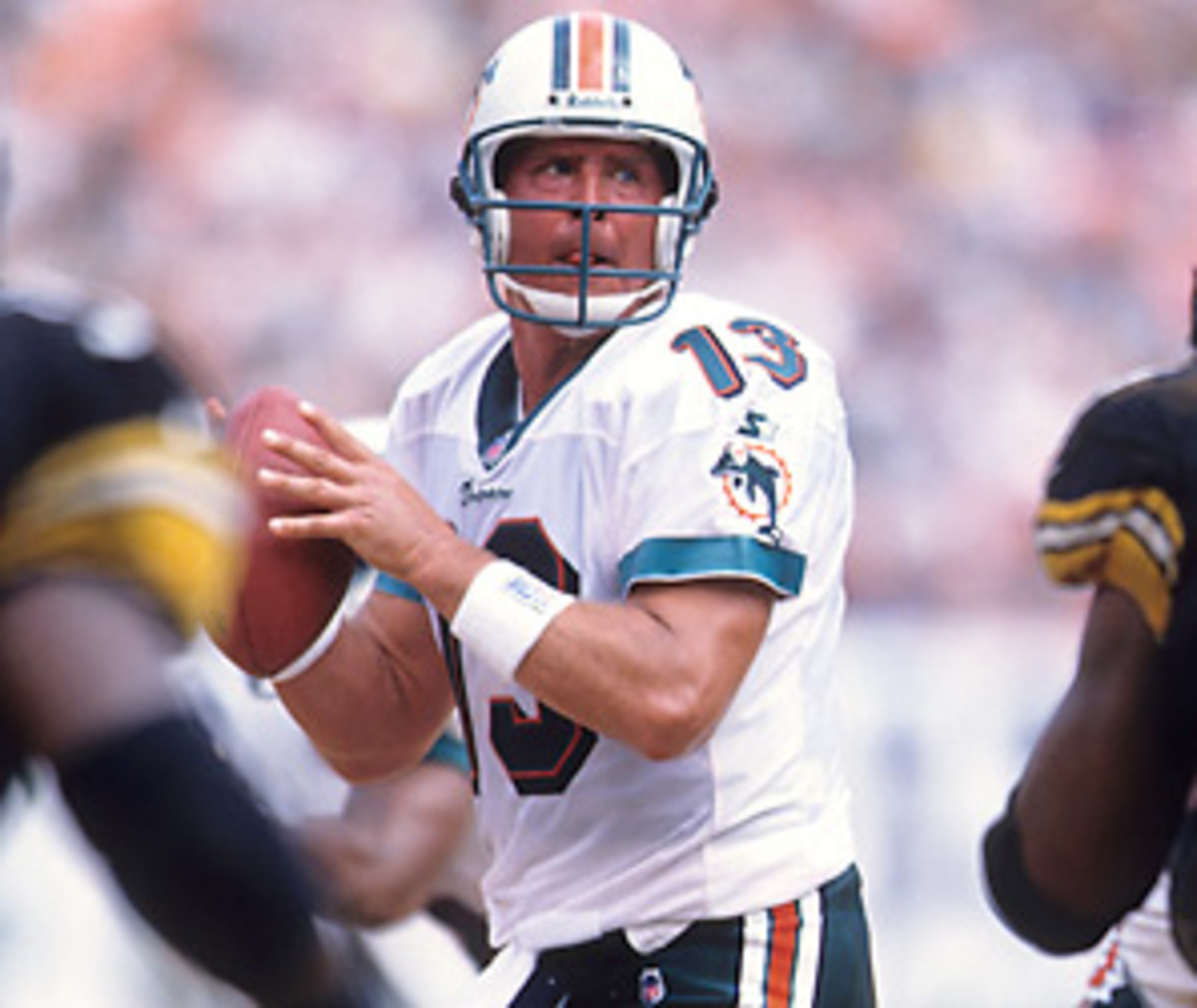 Dan Marino's No. 13 picked as most iconic Miami jersey by Sporting News