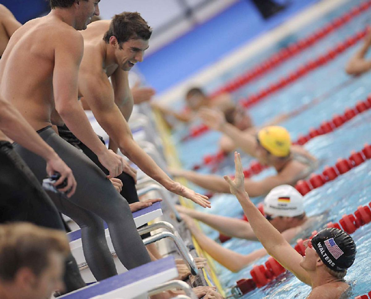 Phelps congratulates David Walters as the U.S. won gold