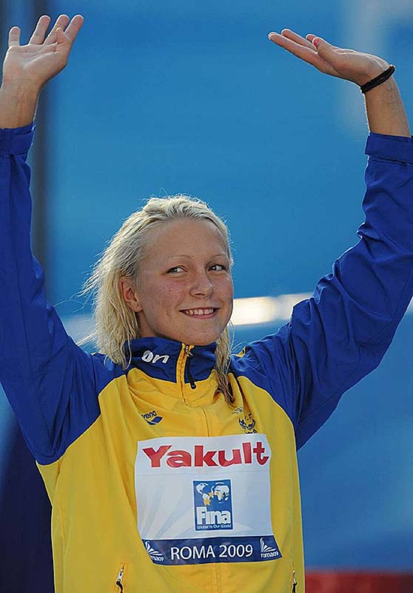 Sarah Sjostrom wins gold in 100m butterfly