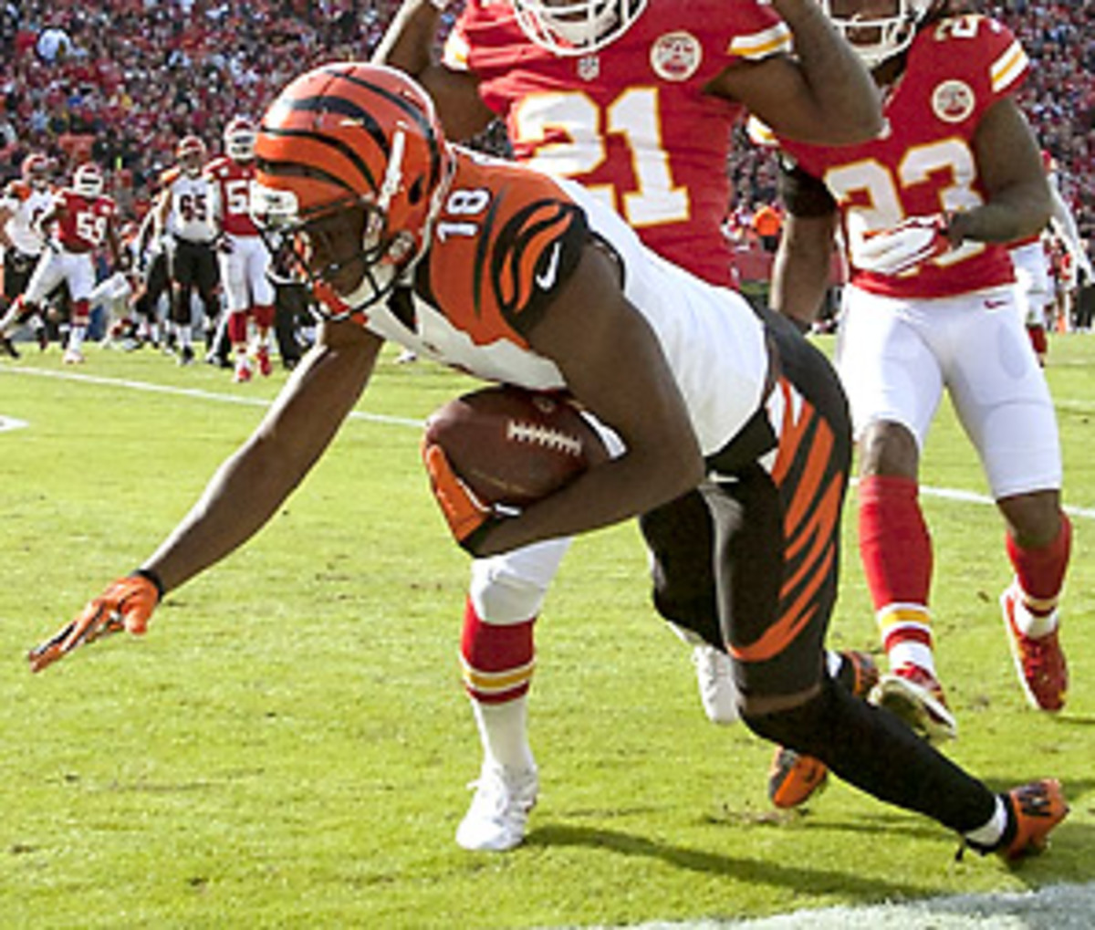 🚀 AJ Green soaring past the Ravens' defense with an INSANE 227-yard p