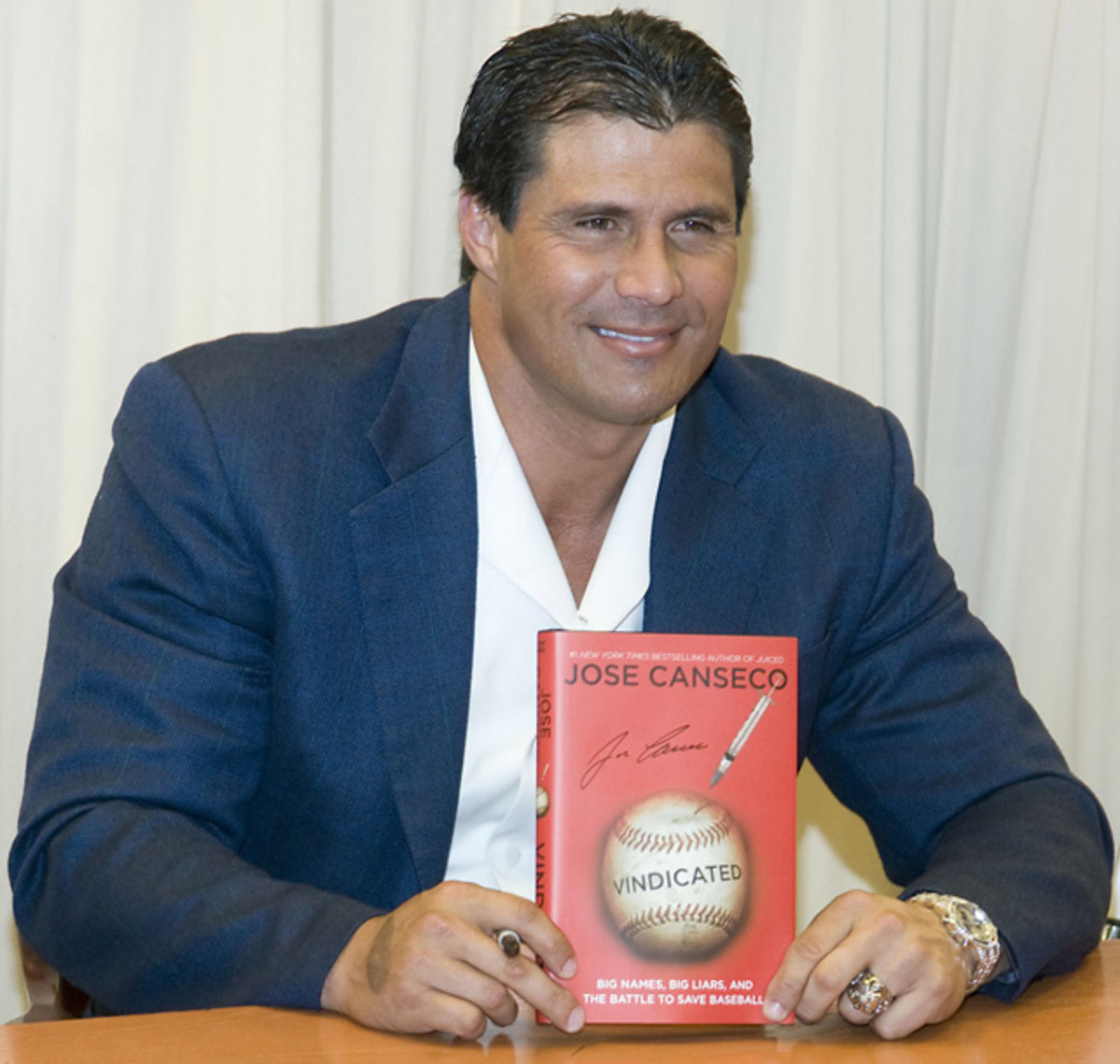 Jose Canseco is a manager now. And Ozzie is his bench coach. - NBC