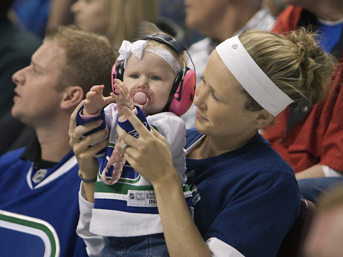 canucks-baby.jpg