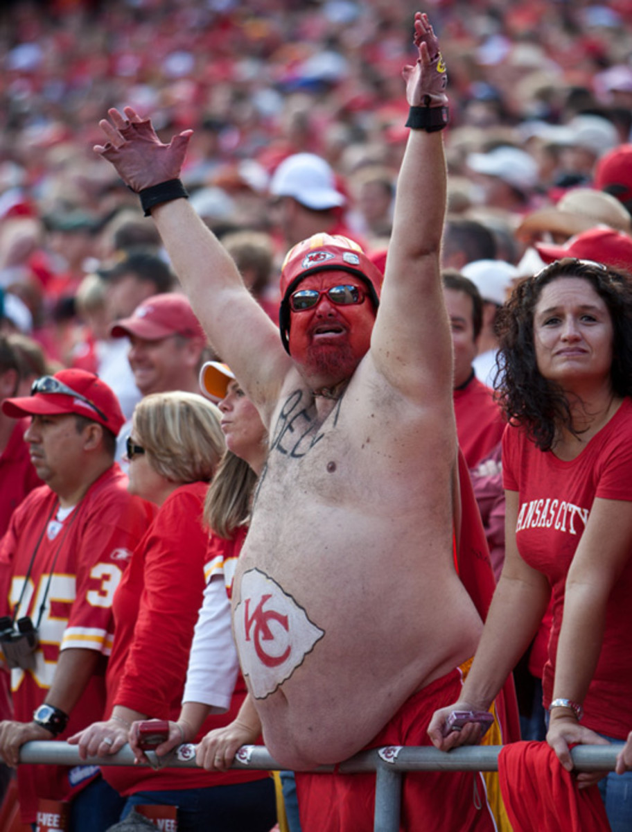 A look at the biggest 'super fans' in sports