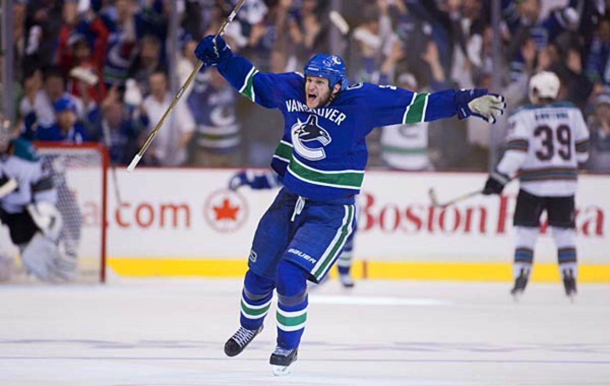 NHL trades: Canucks, Ducks make Kevin Bieksa deal - Sports Illustrated