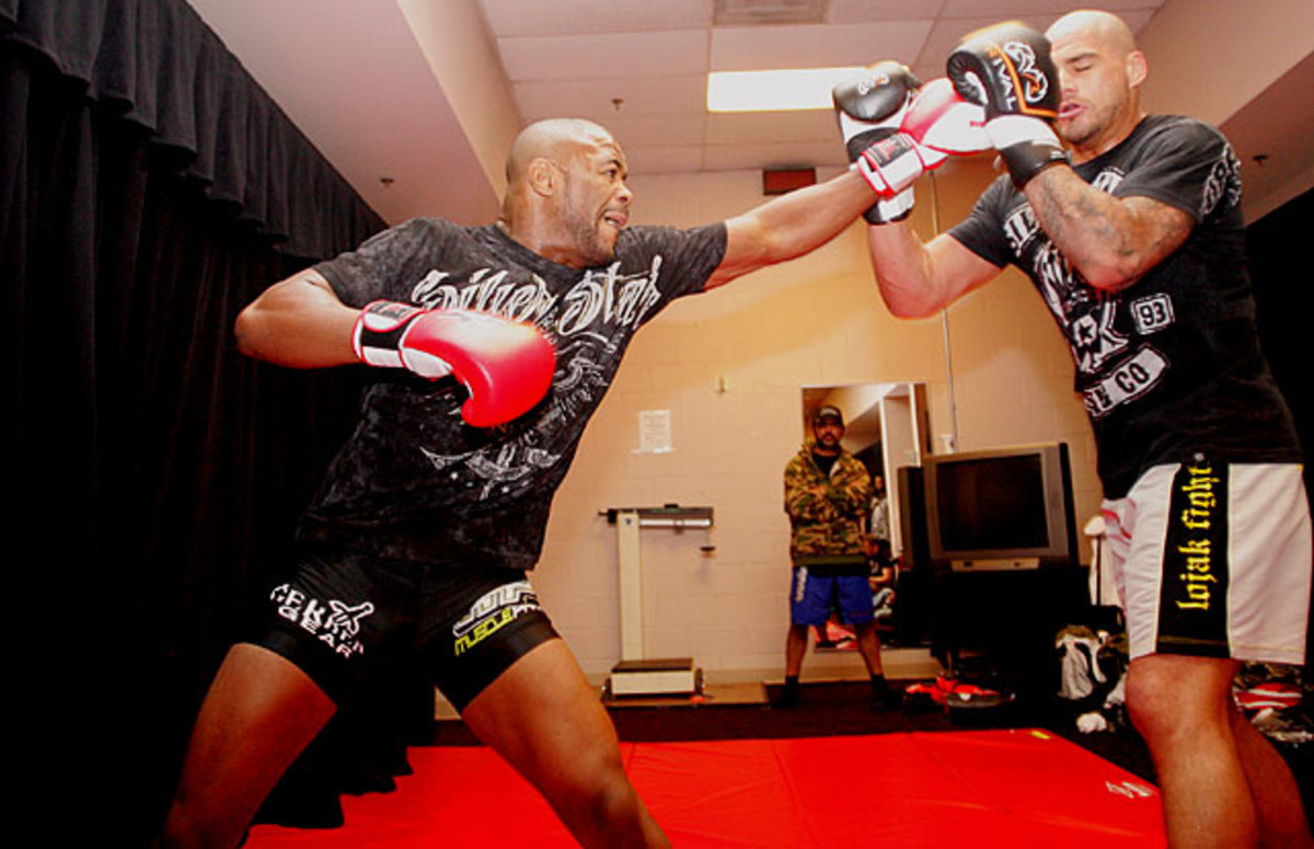 rashad-evans-25922405.jpg