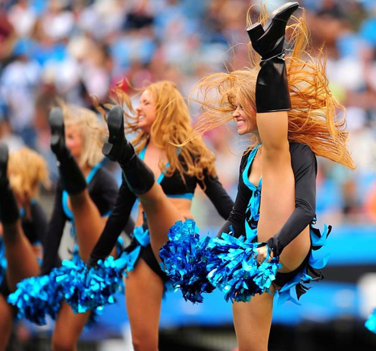 NFL cheerleaders take the field - Week 2