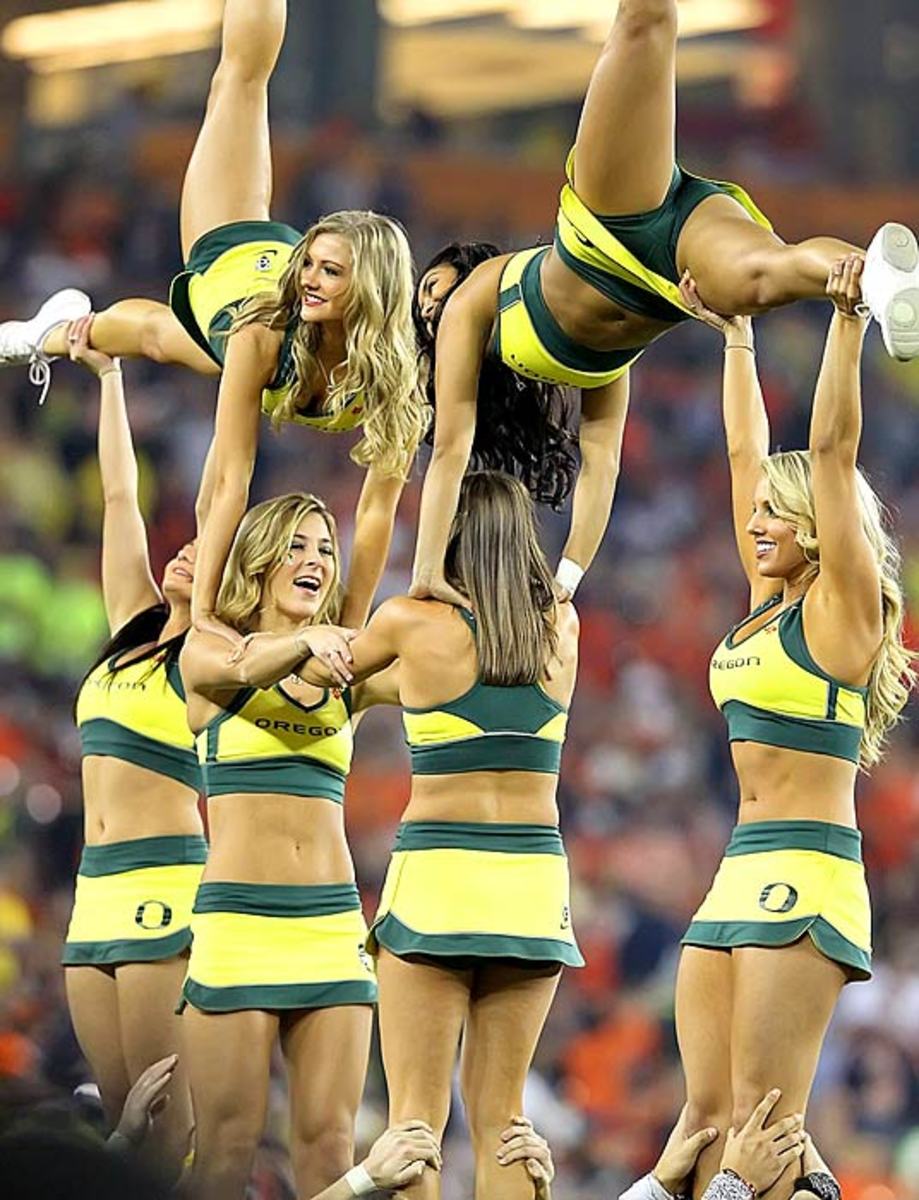 The New Breed: The Oregon Ducks Cheerleaders