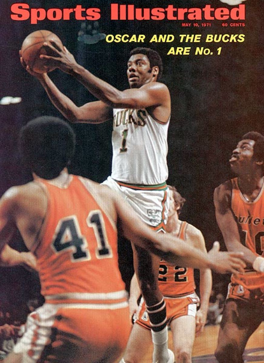 1970-71 Milwaukee Bucks (4-0 over Baltimore)