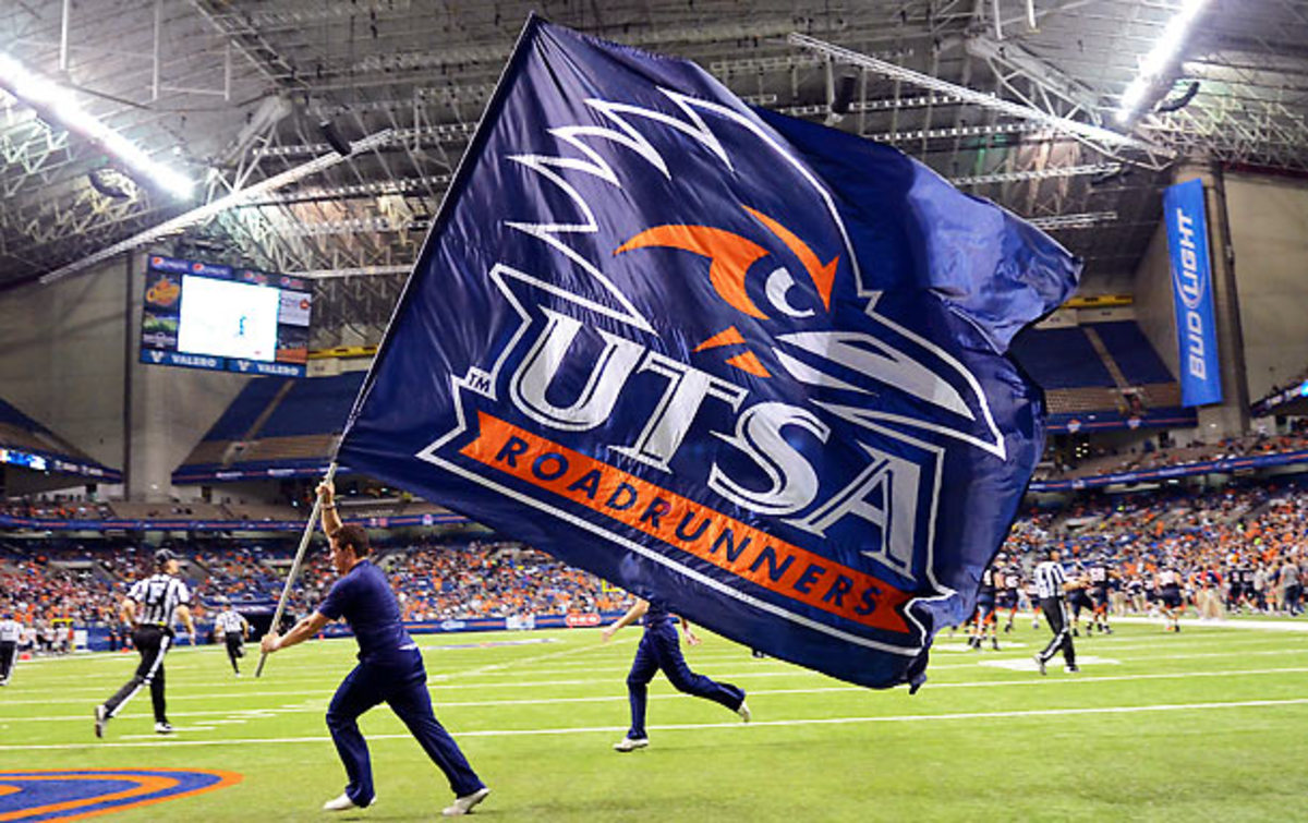 utsa-roadrunner-flag-p1