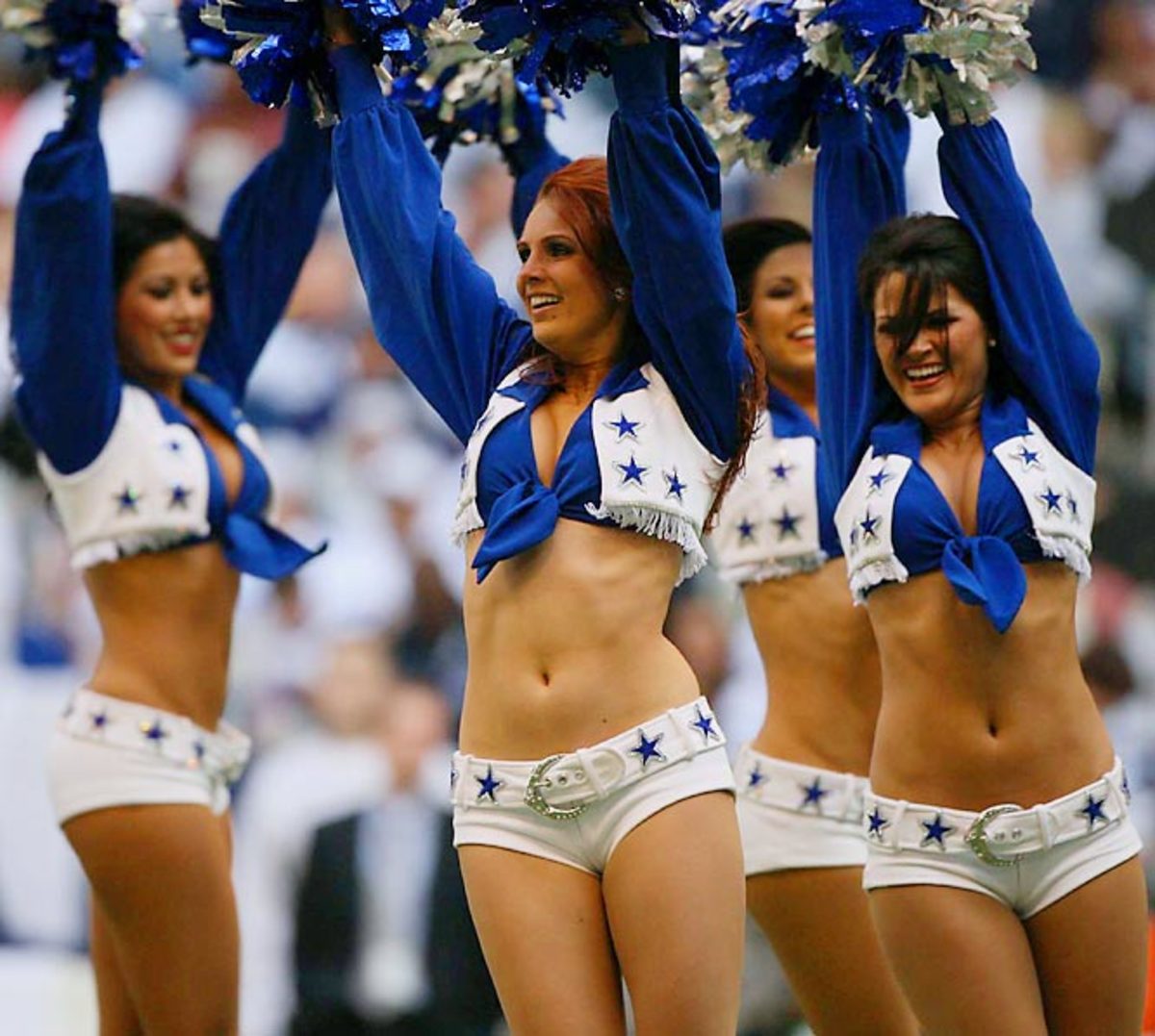 Dallas Cowboys: Ex-cheerleader sues team over pay - Sports Illustrated