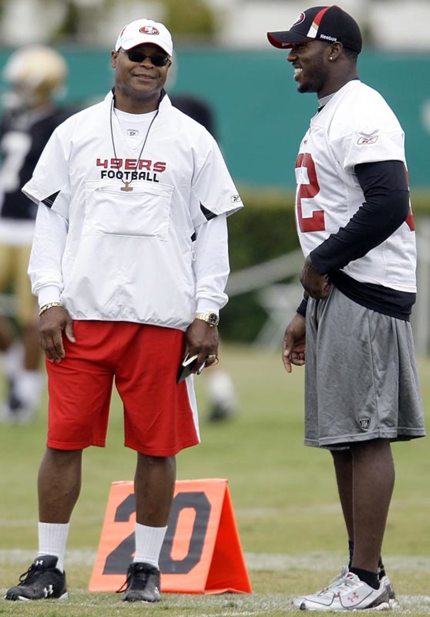 Patrick Willis Outside the Huddle - Sports Illustrated