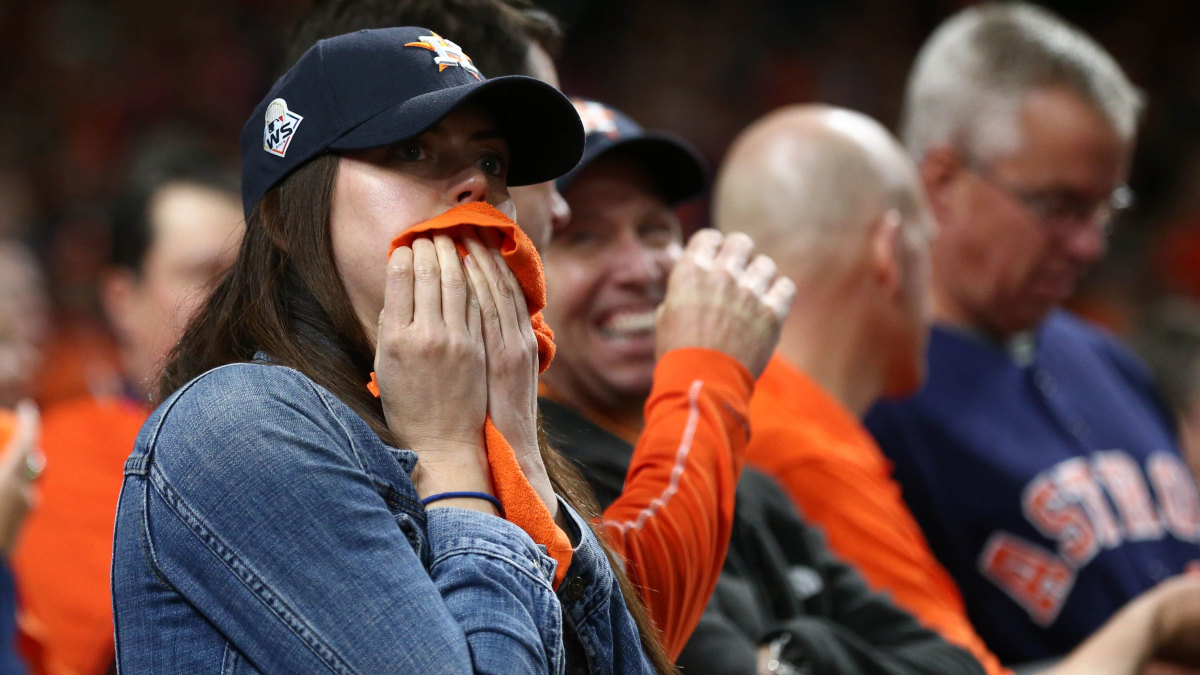 Yankees vs Astros: Fans taunt Houston for sign stealing scandal - Sports  Illustrated