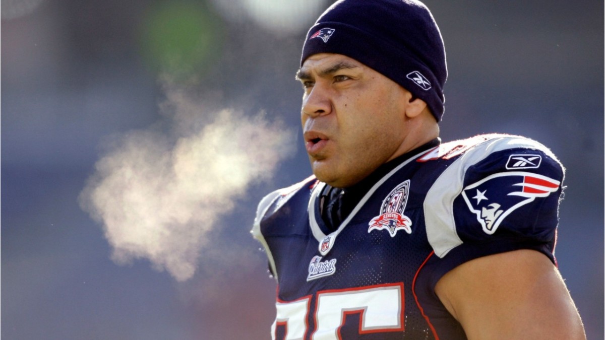 Chargers Legendary Linebacker and Member of the Pro Football Hall of Fame, Junior  Seau, Voted to NFL 100 All-Time Team