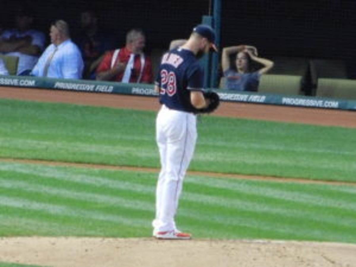 Corey Kluber falls flat (again), Indians fall short in stunning