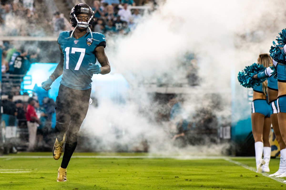 Jacksonville Jaguars WR DJ Chark Closing in on 1,000-Yard Season - Sports  Illustrated Jacksonville Jaguars News, Analysis and More