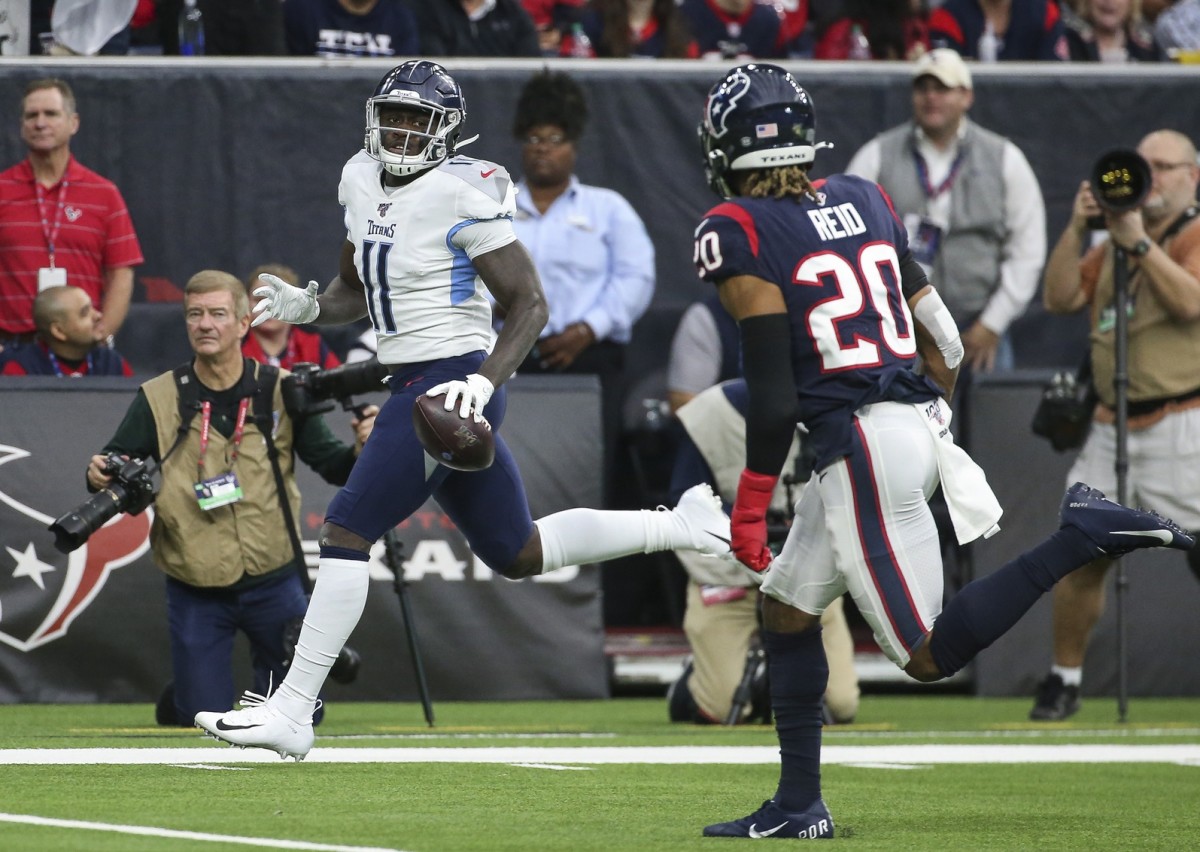 Tennessee Titans WR A.J. Brown returns to Houston Texans game