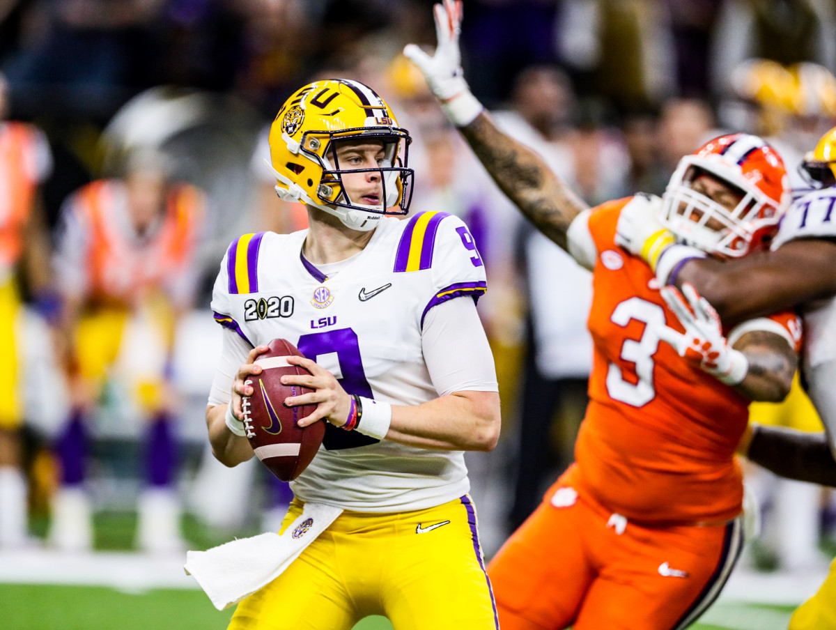 LSU Players Threatened With Arrest After Smoking Cigars