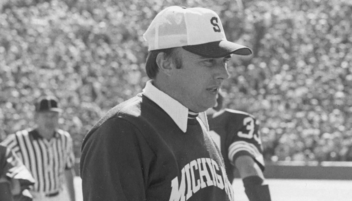 Former Spartan Head Coach Darryl Rogers Passes Away Sports Illustrated Michigan State Spartans News Analysis And More