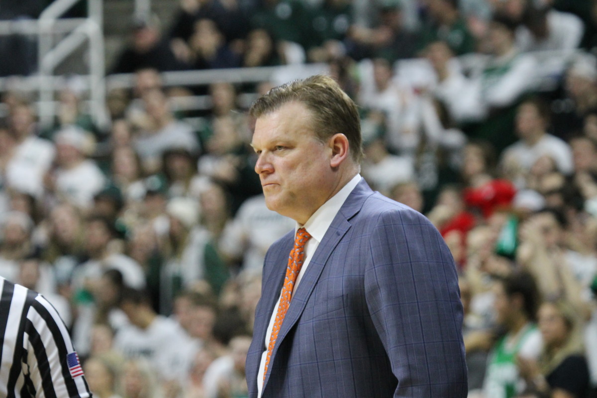 COACH TV: Illinois Coach Brad Underwood After The Loss To Michigan ...