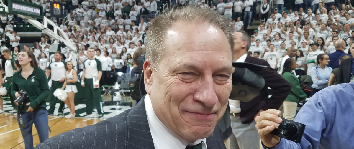 3919 Tom Izzo over UM