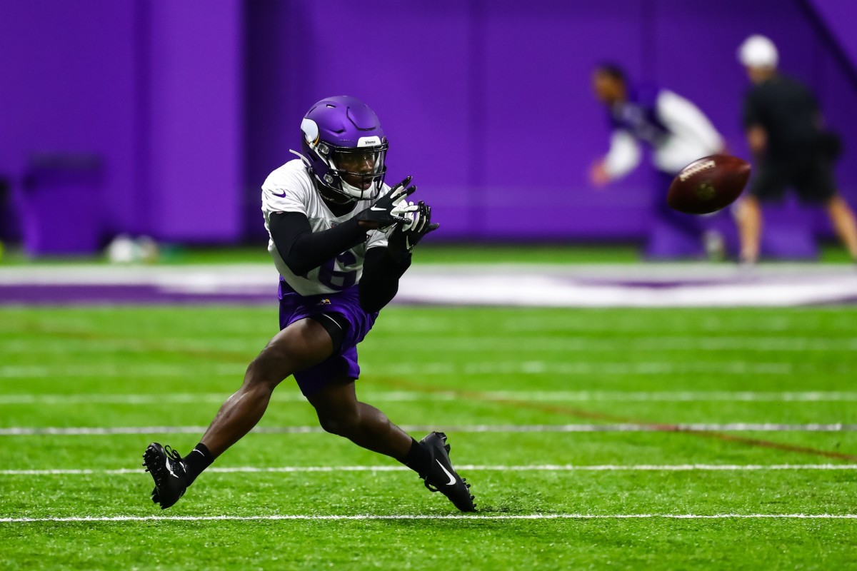 Minnesota Vikings running back Adrian Peterson (28) takes part in warmups  before a preseason NFL football game against the Seattle Seahawks,  Thursday, Aug. 18, 2016, in Seattle. (John Froschauer/AP)