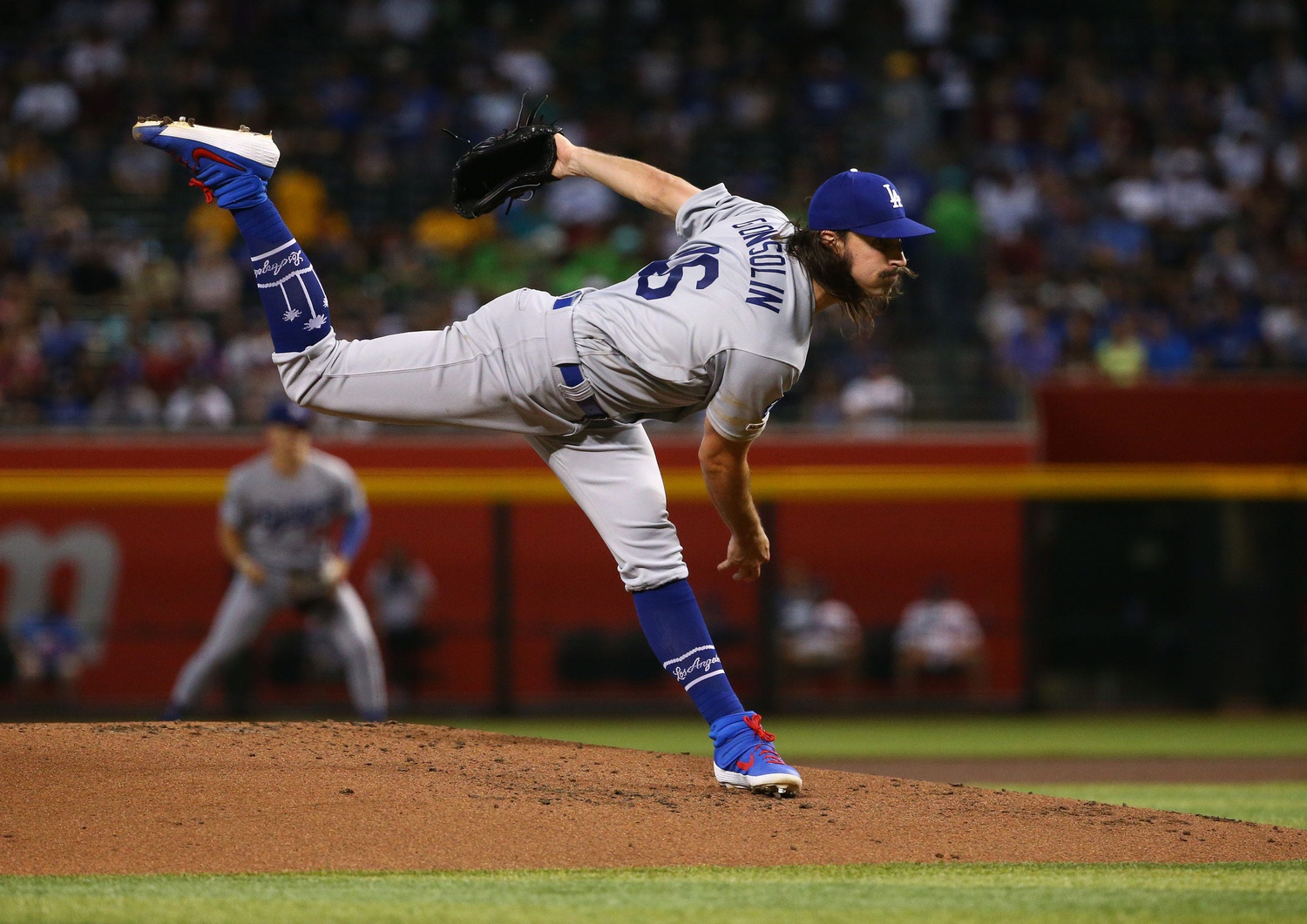 Dodgers news: Lefties competing to join Victor Gonzalez in the