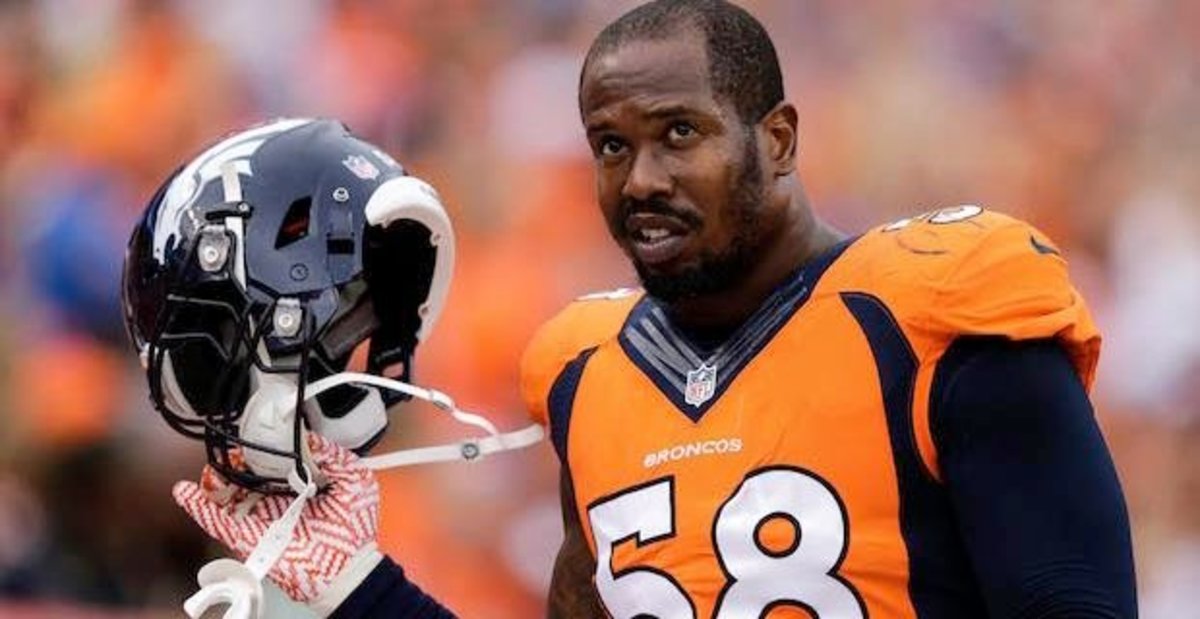 Denver Broncos: Von Miller suffers apparent season-ending injury