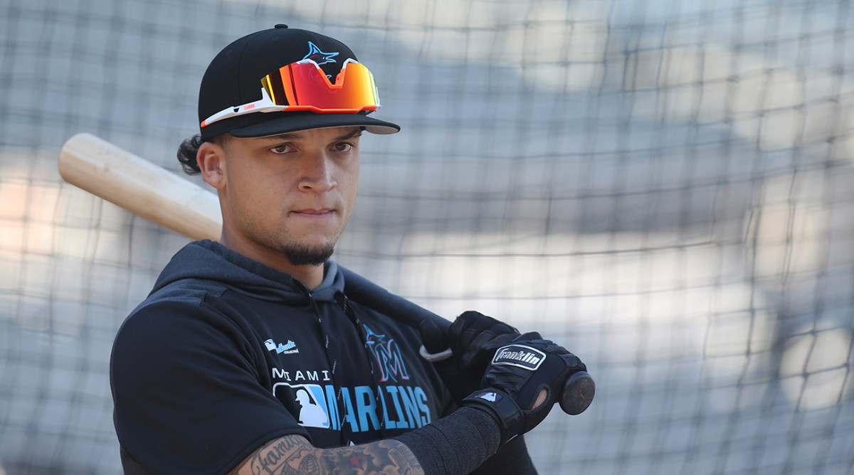 ⚾️MLB NEWS!!!⚾️ on Instagram: Miami Marlins 2B Isan Diaz has opted out of  the 2020 season. In a statement (SWIPE), he confirmed that he was not one  of the 18 Marlins players