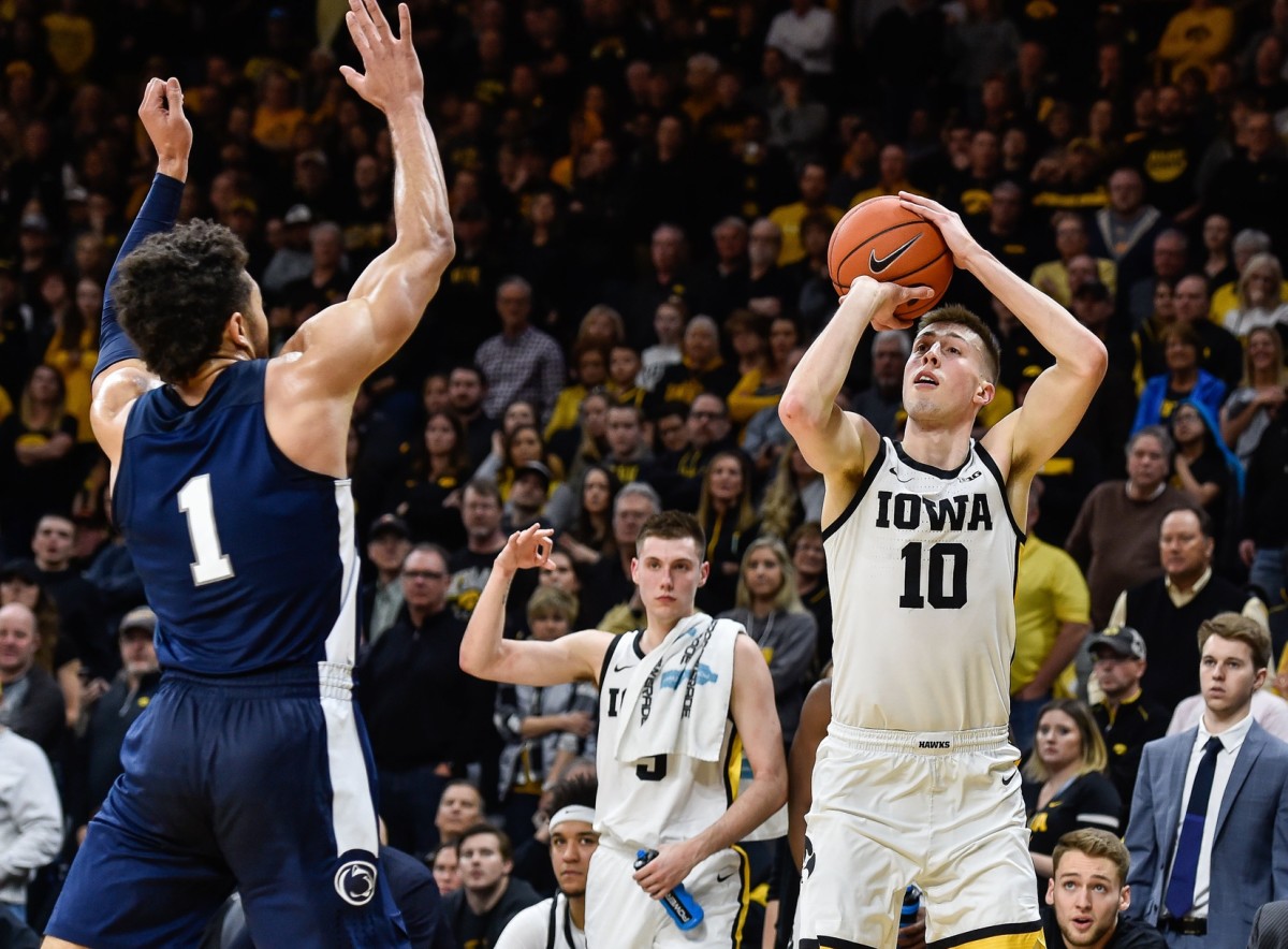 Joe Wieskamp (10) said the Iowa players have had to get creative with their workouts since they have been in quarantine since last week. (Jeffrey Becker/USA Today Sports)