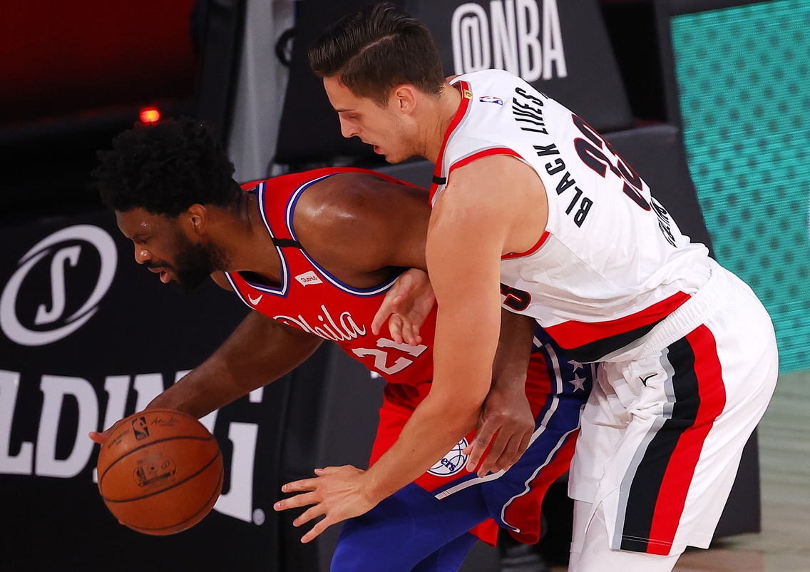 Philadelphia 76ers' Joel Embiid Exits Game Vs. Blazers With Injury ...