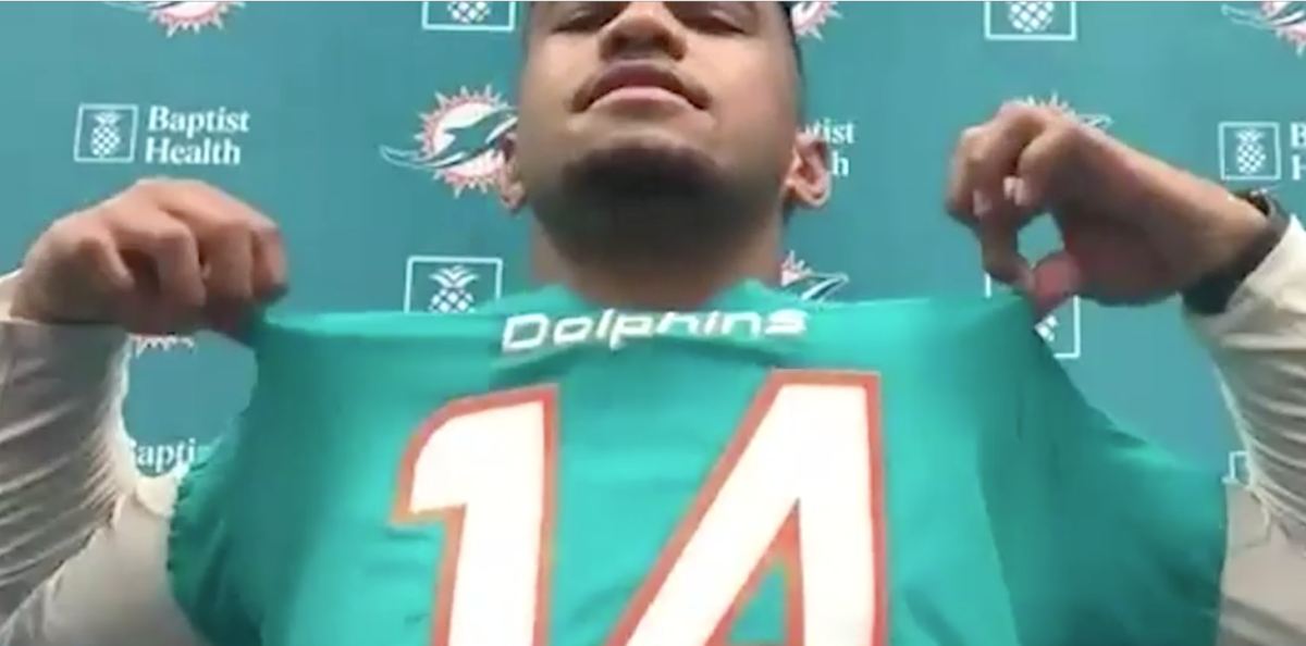 Tua Tagovailoa Rocks Ryan Fitzpatrick Jersey to Dolphins Presser